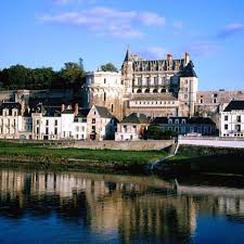 Amboise France There S Chateau D Amboise Where Leonardo Rests Fun Fun Amboise France Amboise Castles France