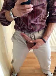 Grabbing the balls - Amateur Straight Guys Naked - guystricked.com