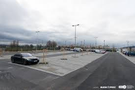 Reptéri parkolás ingyenes transzferrel és előfoglalási kedvezménnyel. Parkolas Budapest Kozut Zrt