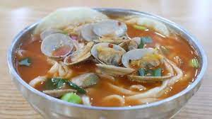 Ada juga video resep, cooking class dan tips meskipun warnanya hitam pekat, lauk daging dari jawa timur ini rasanya gurih enak. Kuliner Khas Imlek Sup Delapan Jenis Hidangan Mewah Dengan Cita Rasa Kuah Segar Sriwijaya Post