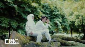 Music video directed by muhammad iszee and produced by dj fuzz. Hez Hazmi Aku Mula Rindu Official Lyric Video Youtube