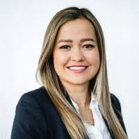 Amber Batten's Instagram, Twitter & Facebook