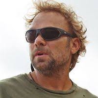 Kevin Rayburn's Instagram, Twitter & Facebook