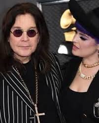 Rip the baddeest mf the one who created rock 'n' roll the legend 🕊️ 🦇 💔  🎤 🤘 @ozzyosbourne @sharonosbourne @theosbournestv @theosbournespodcast  @blacksabbath @yungblud @variety