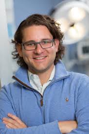 Meet our Faculty & Fellows