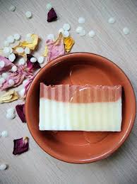 Honey Soap Beeswax Sweet Almond And Argan Oil Base Olive Oil Coconut Oil Amande Douce Huile Amande Douce Et Savon Naturel