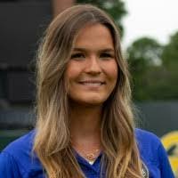 Devon Ashton's Instagram, Twitter & Facebook