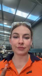 brb changing my name to melsy the machinist 😂 #welding #welder  #tradiechick #tradie #engineering #mechanicalengineering #fitter #machining  #machinist