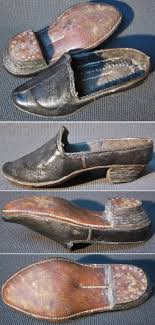 A Pair Of Low Leather Shoes Called Yemeni For Women From Central Anatolia Ca 1925 1950 Provincial Urban Footwear Hand Sewn The Heel Is Fa
