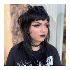 Jennifer Bangs's Instagram, Twitter & Facebook