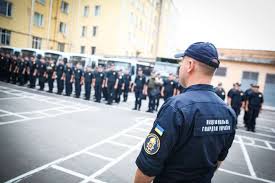 Головний сервісний центр мвс продовжує відповідати громадянам та детально роз'яснювати інформацію на часті питання. V Mvs Poyasnili Chomu Zaluchili Do Patrulyuvan Nacgvardiyu Glavkom