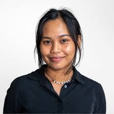 Fozia Mohamed's Instagram, Twitter & Facebook