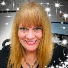 Brenda Holmes's Instagram, Twitter & Facebook