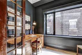 Barb, john, laura, barbara and joe tavares in the family room of their oakville home. Leafs John Tavares Buys 3 6 Million Toronto Home The Globe And Mail
