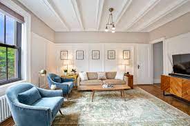 Brooklyn heights' blind alleys and short cobblestoned paths make for a lovely neighborhood feel. Two Bedroom Dream Apartment Debuts Across From Brooklyn Heights Promenade Cityrealty