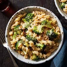 Recipe Spicy Broccoli Fresh Fusilli Pasta With Mascarpone Cheese Blue Apron Fusilli Pasta Spicy Broccoli Tasty Pasta