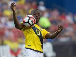 Ecuador equalised soon after when a deflected cross fell for valencia to slot home. Enner Valencia Erklart Kuriose Flucht Vor Verhaftung Goal Com