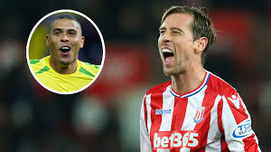 30th january 1931 in macclesfield or 6th september 1961 in manglerud) footballer and studmuffin who plays for stoke and england. He Had An Ashtray Balanced On His Stomach Crouch Recalls Meeting Ronaldo In Ibiza Goal Com