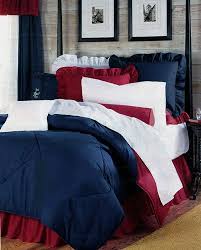 Guest Bedroom Idea For The Summer I M Trying To Use What We Have A Deep Red Bedspread And Navy Blue Sheets And A Few W Blue Bedroom Bedroom Red Blue Bedding
