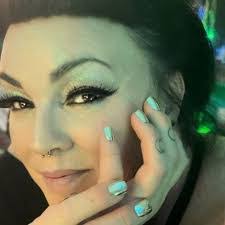 Debbie Clapper's Instagram, Twitter & Facebook