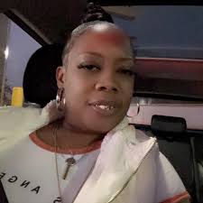 Boosie surprises his fiancé with a new car at their baby shower 🎁🚘