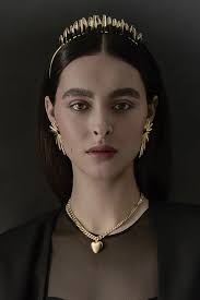 Juwelenmerk Elisa Lee brengt ode aan Margaretha van Parma met exclusieve  juwelen en expo