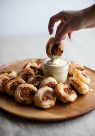 Friands A La Saucisse Creme A La Moutarde Recette Friand Et Recette Aperitif