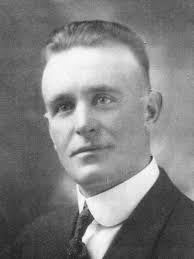 Francis Chamberlain's Instagram, Twitter & Facebook