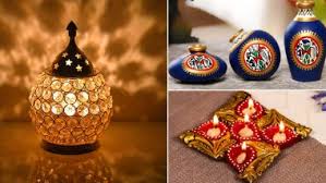 Give a new look to your home with our beautifully designed home decor but before you embark on any home decor online, consider the theme of your home decor and form and functionality. Diwali 2018 Shopping Offers On Home Decor Buy Curtain Decorative Lamps And Diyas Online For The Festive Season Latestly