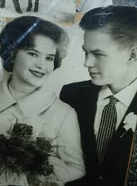 Mum & dad. Mum was 18 dad 23. They were married & he was sent to Melbourne  4.9.43