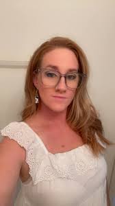 Do women still dress up and wear makeup regularly?