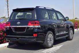 Packed with a v8 turbo diesel engine & a strong towing capacity. Sahara Motors 2018 Model Toyota Land Cruiser Vxs V8 5 7l Facebook