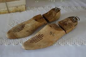 Wood Shoe Forms Vintage Shoe Stretcher Rustic Decor Wood Shoes Vintage Shoes Shoe Stretcher
