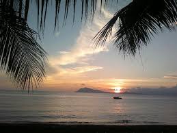 Senja yang menggoda di pantai anyer. Sunset Pantai Ria Having Fun Menikmati Santapan Dengan Pemandangan Yang Indah Picture Of Depot Pantai Ria Restaurant Flores Tripadvisor