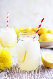 This vodka lemonade recipe is a simple, quick and refreshing cocktail. Homemade Vodka Lemonade Recipe Cake N Knife