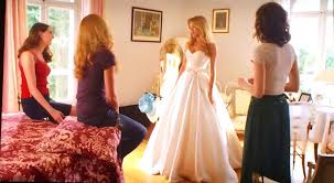 Um an sie zu erinnern, haben ihre söhne prinz harry (36) und prinz william (39) sowie die. Qu Est Ce Qu On A Fait Au Bon Dieu Monseur Claude Und Seine Tochter Laures Brautkleid Hochzeitskleid Braut Brautkleid