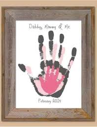 Diy Family Hand Prints Do It Yourself Fun Ideas Family Hand Prints Diy Baby Stuff Baby Crafts