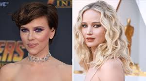 Esta es la bella #megryan, lo malo es que si ven fotos actuales, ella tuvo la mala idea de rellenarse los labios. Beverly Hills 90210 Serie Feiert Comeback Mit Fast Allen Stars Stern De