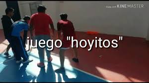 Suele tener características culturales locales: Juego Hoyitos Youtube