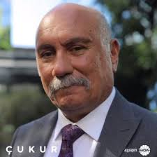 Çukur dizisinde cengiz erdenet'in oğlu kulkan erdenet'i kimin oynayacağı merak konusuydu. Cukur Erdenet Ailesi Kimdir I Asli Nin Sureti