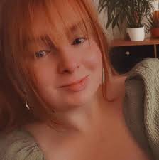 JEFF FOXWORTHY... ON UTAHNS If someone in a Home Depot store offers you  assistance and they don't work there, you live in Utah. If you've worn  shorts and a parka at the