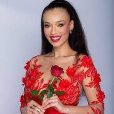Lovers of the bachelor series first met qiniso van damme in the previous season of the bachelor sa. Qiniso Van Damme Bio Age Parents Sister Bachelorette Instagram Pinoria