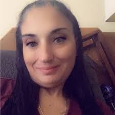 Beth Selig's Instagram, Twitter & Facebook