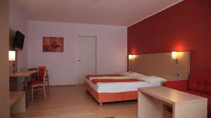 Breakfast and wifi are free, and this hotel also features a restaurant. Hotel Haus Am Park Bad Hersfeld 72 Empfehlungen