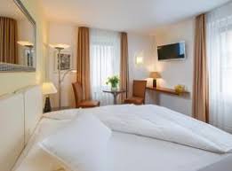 Sie steht auf der spitalliste des kantons zürich, der ihr damit leistungsaufträge zur medizinischen grundversorgung erteilt hat. Die 10 Besten Hotels In Der Nahe Von Klinik Hirslanden In Zurich Schweiz