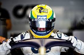 Pierre gasly (rouen, 7 febbraio 1996) è un pilota automobilistico francese, pilota della alphatauri. Pierre Gasly Donates Imola Tribute Helmet To Ayrton Senna Foundation Formula 1