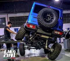 And if you fancy this or any other new car, have a look at our new car buying pages. Buschtaxi Net Suzuki Jimny Neuigkeiten