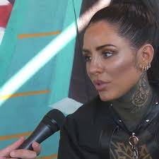 Cande tinelli y coti sorokin grabaron juntos un emotivo homenaje a pau donés, el cantante de jarabe de palo. Harta De Las Agresiones Cande Tinelli Tomo Una Decision Drastica