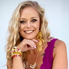 🙂 . . . . . . .#Netflix . #jenniferlopez #alexandradaddario #AngelinaJolie  #MeganFox #margotrobbie #chrisevans #ChristianBale #AnneHathway #BrieLarson  #ScarlettJohansson #elizabetholsen #JenniferLopez #JenniferAniston  #JenniferLawrence #priyankachopra ...