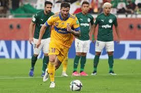André pierre gignac sigue dispuesto a hacer historia con la camiseta de tigres y este fin de semana dio un paso más hacia la leyenda al gignac ya es el máximo goleador de tigres en liga mx. Liga Mx S Tigres Agree On A Two Year Contract Extension With Striker Starlet Caughtoffside